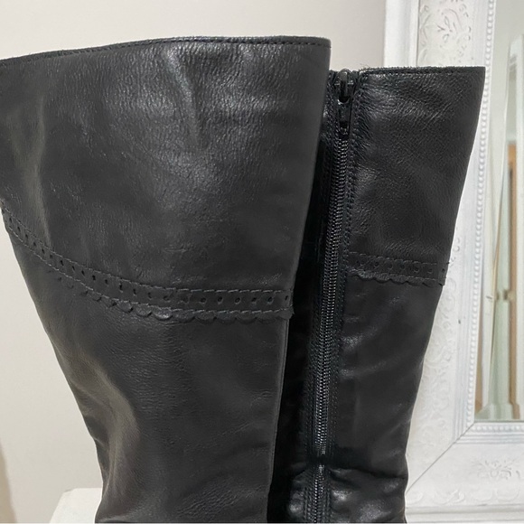 La Canadienne Black Genuine Leather Boots - Picture 5 of 7